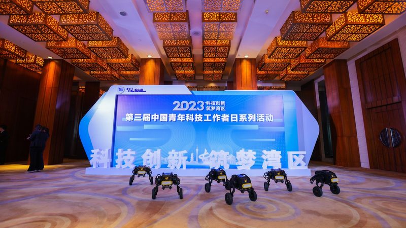 硬件研发外包的产业格局与技术选型考量